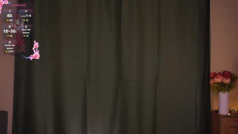 Snapshot of charlinepiker chatting on 04-29-26, 10:05 Yumi online show from 04-29-26, 10:05