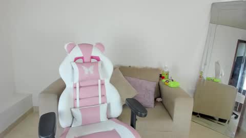    online show from 02-23-25, 09:37