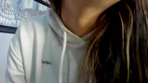 Snapshot of charlote_horny chatting on 10-28-25, 12:19 Charlote online show from 10-28-25, 12:19