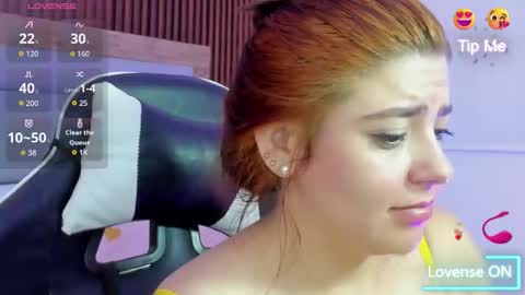 Snapshot of charlotee_rouse chatting on 10-21-25, 07:53 CHARLOTEE online show from 10-21-25, 07:53