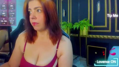 Snapshot of charlotee_rouse chatting on 11-01-25, 07:05 CHARLOTEE online show from 11-01-25, 07:05