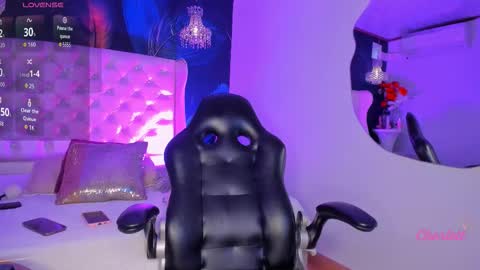 Snapshot of charlott_188 chatting on 02-04-26, 09:42 Charlott online show from 02-04-26, 09:42