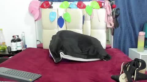 Charlott online show from 12-17-24, 10:32