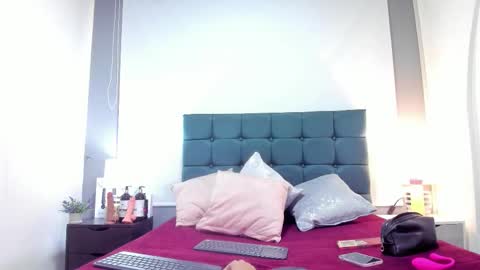 Charlott online show from 11-05-25, 02:17