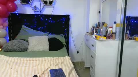 charlotte_027 online show from 02-17-26, 03:14