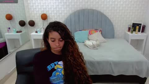 Snapshot of charlotte_0309 chatting on 01-06-25, 09:32 charlotte online show from 01-06-25, 09:32