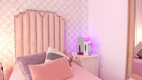   Charlotte  online show from 01-17-25, 08:00