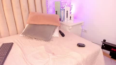   Charlotte  online show from 01-24-25, 10:41