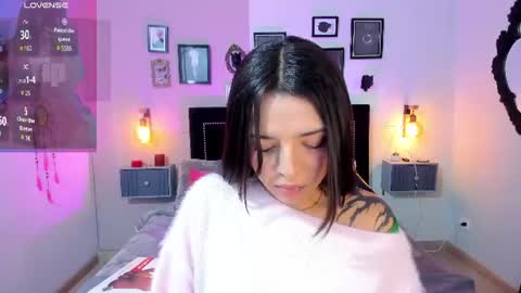 Snapshot of charlotte__benett chatting on 07-13-26, 04:59 Charlotte online show from 07-13-26, 04:59