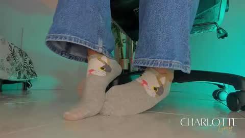 charlotte  grey online show from 11-21-25, 07:56