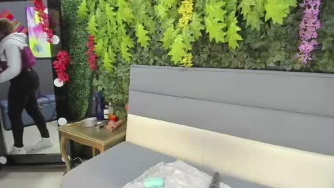  CHARLOTTE BROWN  online show from 01-04-25, 11:33