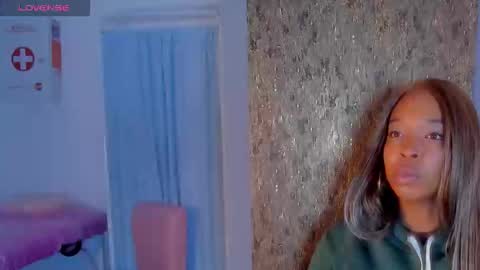  CHARLOTTE BROWN  online show from 11-10-25, 11:53