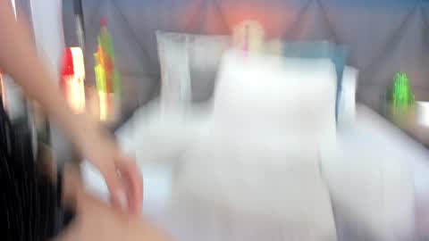 Snapshot of charlotte_copper chatting on 12-23-24, 06:27 Charlotte online show from 12-23-24, 06:27