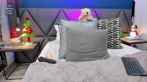 Snapshot of charlotte_copper chatting on 12-29-24, 08:04 Charlotte online show from 12-29-24, 08:04