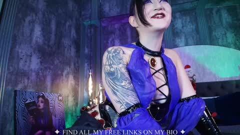 Charlotte online show from 12-13-25, 07:53