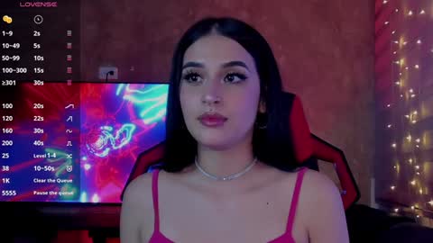 Snapshot of charlotte_greys chatting on 02-08-25, 04:03 Charlotte online show from 02-08-25, 04:03