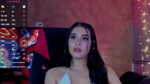 Snapshot of charlotte_greys chatting on 02-09-25, 05:08 Charlotte online show from 02-09-25, 05:08