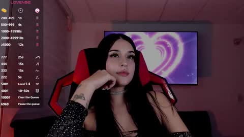 Snapshot of charlotte_greys chatting on 09-10-25, 11:38 Charlotte online show from 09-10-25, 11:38