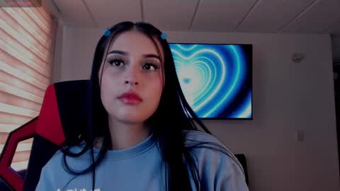 Snapshot of charlotte_greys chatting on 09-23-25, 08:34 Charlotte online show from 09-23-25, 08:34