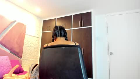 Snapshot of charlotte_icee chatting on 02-06-25, 03:41 Charlotte Icee online show from 02-06-25, 03:41