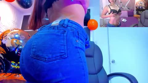 Snapshot of charlotte_icee chatting on 10-16-25, 05:36 Charlotte Icee online show from 10-16-25, 05:36