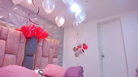 Snapshot of charlotte_icee chatting on 02-16-26, 03:41 Charlotte Icee online show from 02-16-26, 03:41
