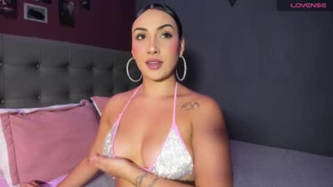 Snapshot of charlotte_jamees chatting on 05-17-26, 12:41 Charlotte james online show from 05-17-26, 12:41