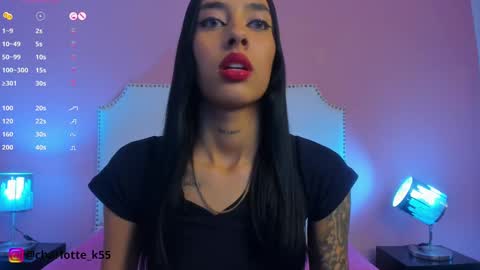 Snapshot of charlotte_kisss chatting on 01-06-25, 01:30 Charlotte online show from 01-06-25, 01:30