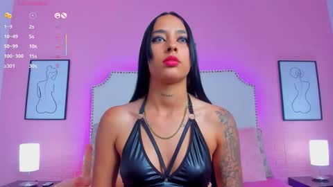 Snapshot of charlotte_kisss chatting on 11-15-25, 08:38 Charlotte online show from 11-15-25, 08:38