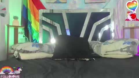 Snapshot of charlotte_landry__ chatting on 06-17-26, 02:51 CHARLOTTELANDRY online show from 06-17-26, 02:51