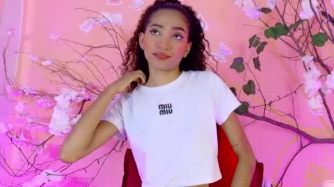 Snapshot of charlotte_love10 chatting on 07-19-26, 01:59 CHARLOTTE online show from 07-19-26, 01:59