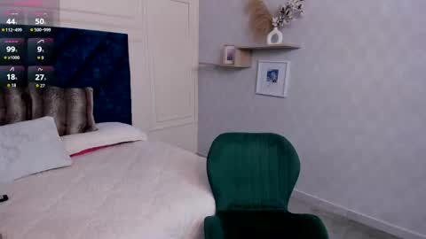 Charlotte Mayers online show from 12-17-25, 11:27