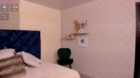 Charlotte Mayers online show from 12-20-25, 11:28