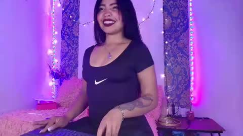 charlotte_princess_1 online show from 06-22-26, 05:37