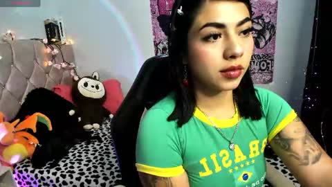 Snapshot of charlotte_queen20 chatting on 07-19-26, 04:49 Charlotte online show from 07-19-26, 04:49
