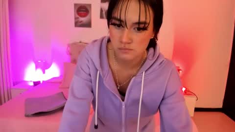 charlotte_rider_ online show from 12-18-25, 03:01