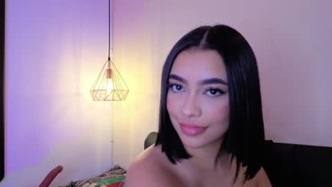 Snapshot of charlotteg18 chatting on 06-25-26, 05:12 Charlote online show from 06-25-26, 05:12