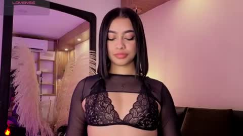 Snapshot of charlotteg18 chatting on 07-09-26, 03:21 Charlote online show from 07-09-26, 03:21