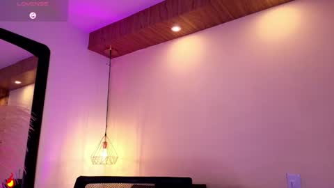 Snapshot of charlotteg18 chatting on 07-17-26, 03:24 Charlote online show from 07-17-26, 03:24