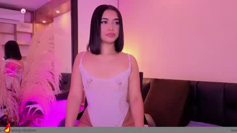 Snapshot of charlotteg18 chatting on 08-03-26, 03:27 Charlote online show from 08-03-26, 03:27