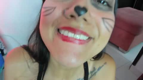 Snapshot of charlottekiss99 chatting on 05-22-26, 02:44 charlottekiss99 online show from 05-22-26, 02:44