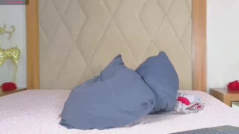 charlotte monrroe online show from 04-27-26, 03:21