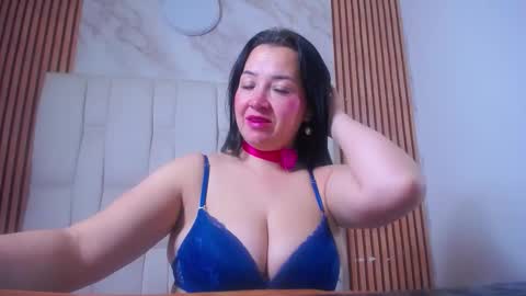 Charlotte  Schmidt online show from 11-22-25, 10:58