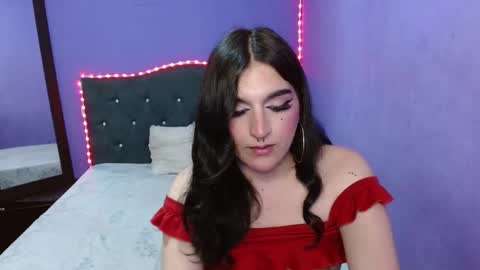 Snapshot of charlotteturners chatting on 02-05-25, 12:31 VALERIA online show from 02-05-25, 12:31