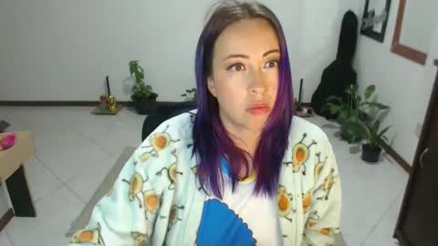 charlottezoe online show from 05-22-26, 10:10