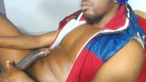 charly_vergonti_ online show from 10-01-25, 10:38