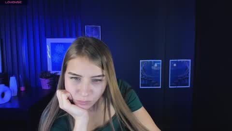 Snapshot of charmbianca chatting on 02-01-25, 11:21 Bianca online show from 02-01-25, 11:21