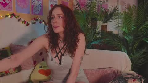 Snapshot of charming_lilly chatting on 05-15-26, 07:21 Lissa online show from 05-15-26, 07:21