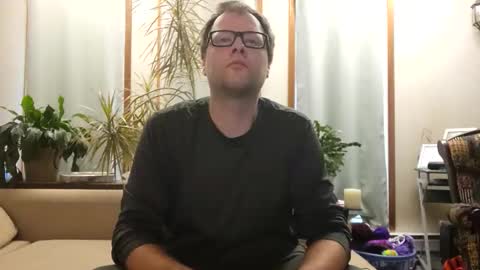 Snapshot of charmingatom chatting on 11-01-25, 02:41 charmingatom online show from 11-01-25, 02:41