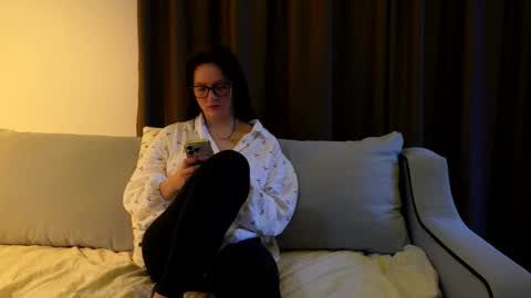 katie online show from 02-05-26, 05:56